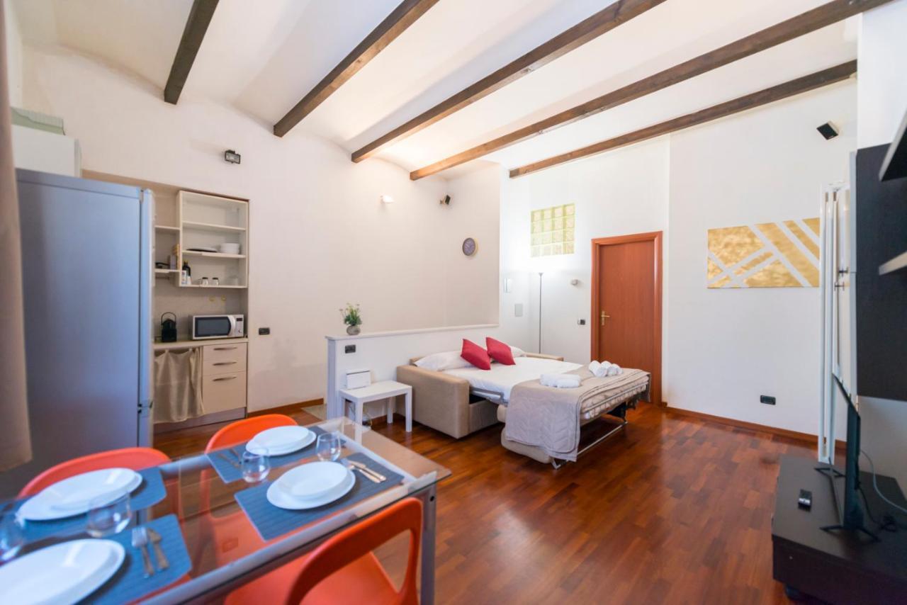 Loft - Porta Venezia - M3 Repubblica Appartement